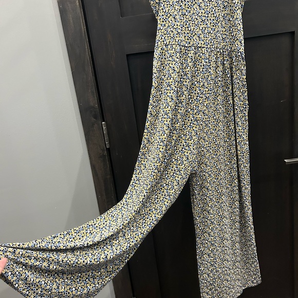 Women’s Jumpsuit - Picture 5 of 7